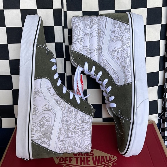 Vans WMNS Sk8-Hi Desert Skulls Grape Leaf/White sneakers - Picture 12 of 16